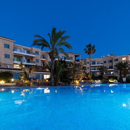 105 Kings Palace - Fabulous 2 Bed, 2 Bath, Large Patio With Garden - Sea Views Pafos Exterior foto