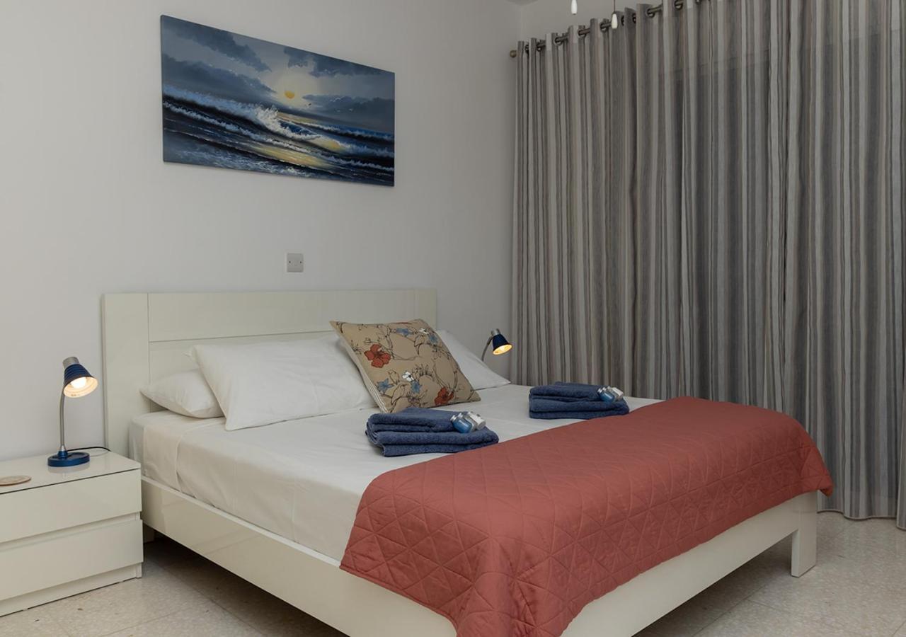 105 Kings Palace - Fabulous 2 Bed, 2 Bath, Large Patio With Garden - Sea Views Pafos Exterior foto