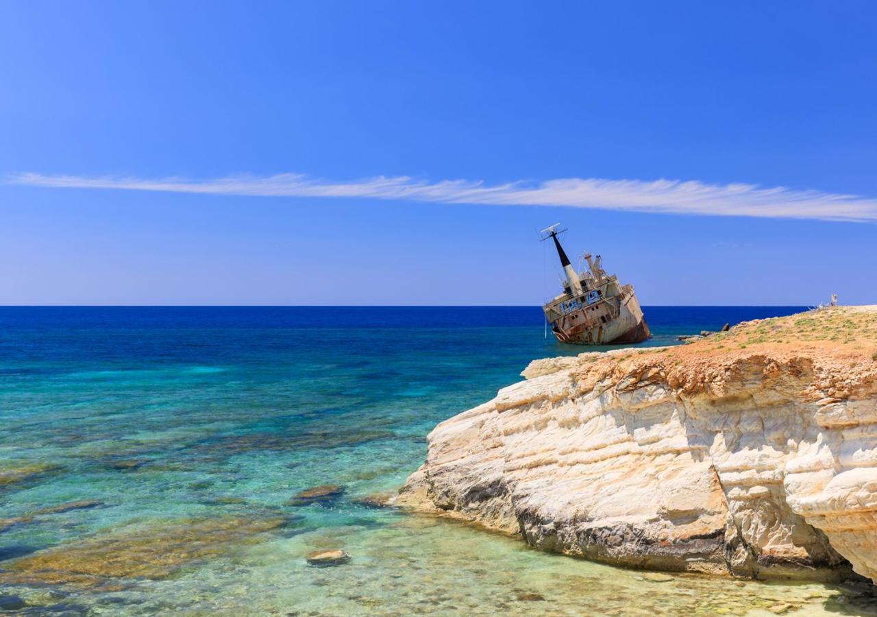 105 Kings Palace - Fabulous 2 Bed, 2 Bath, Large Patio With Garden - Sea Views Pafos Exterior foto