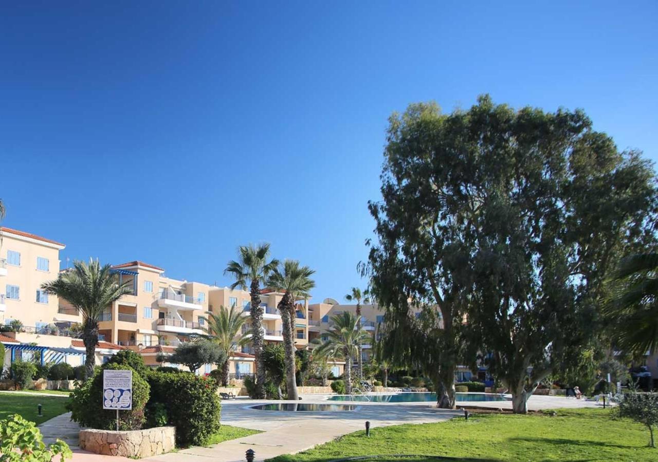 105 Kings Palace - Fabulous 2 Bed, 2 Bath, Large Patio With Garden - Sea Views Pafos Exterior foto