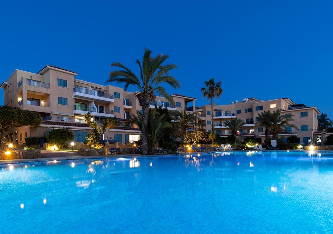 105 Kings Palace - Fabulous 2 Bed, 2 Bath, Large Patio With Garden - Sea Views Pafos Exterior foto