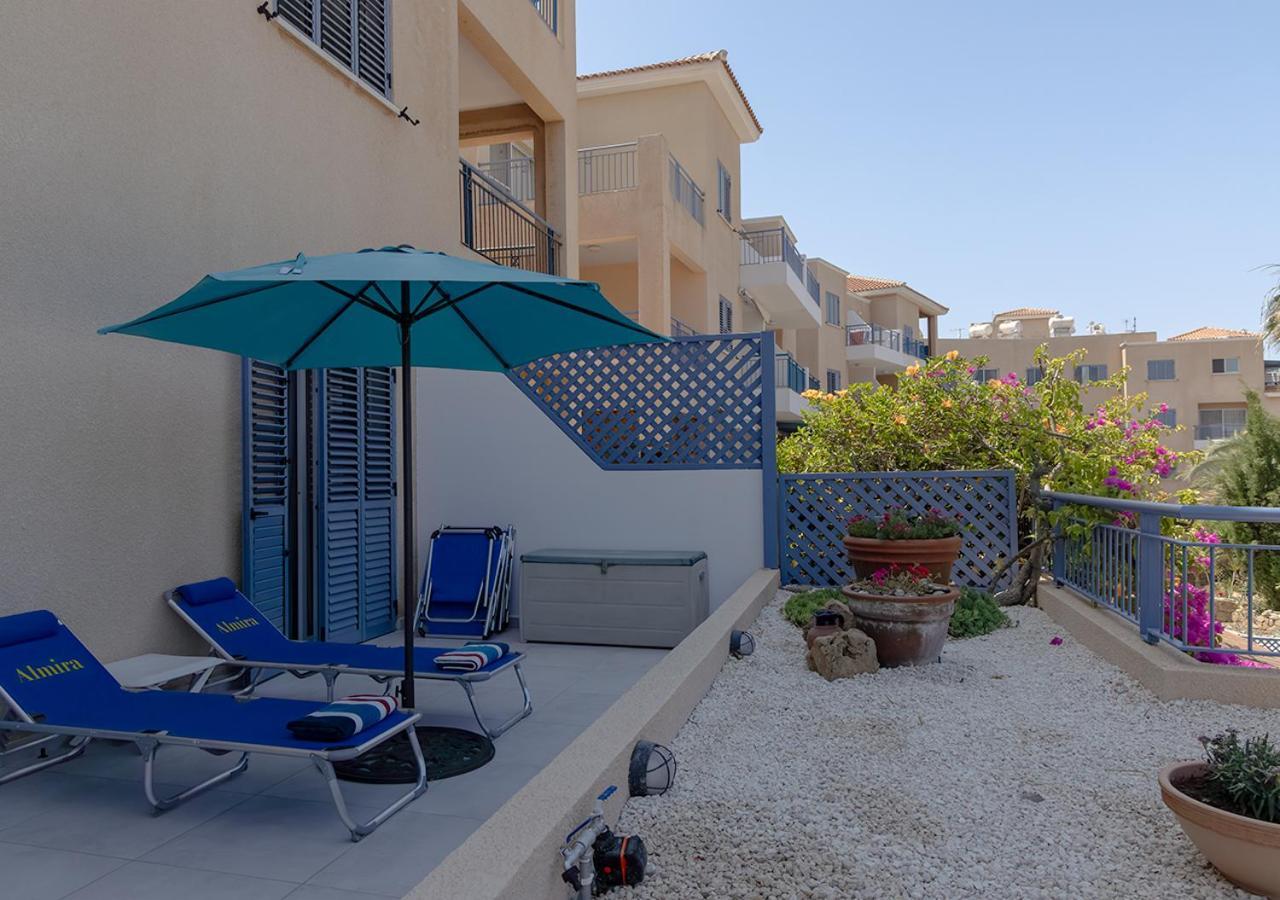 105 Kings Palace - Fabulous 2 Bed, 2 Bath, Large Patio With Garden - Sea Views Pafos Exterior foto