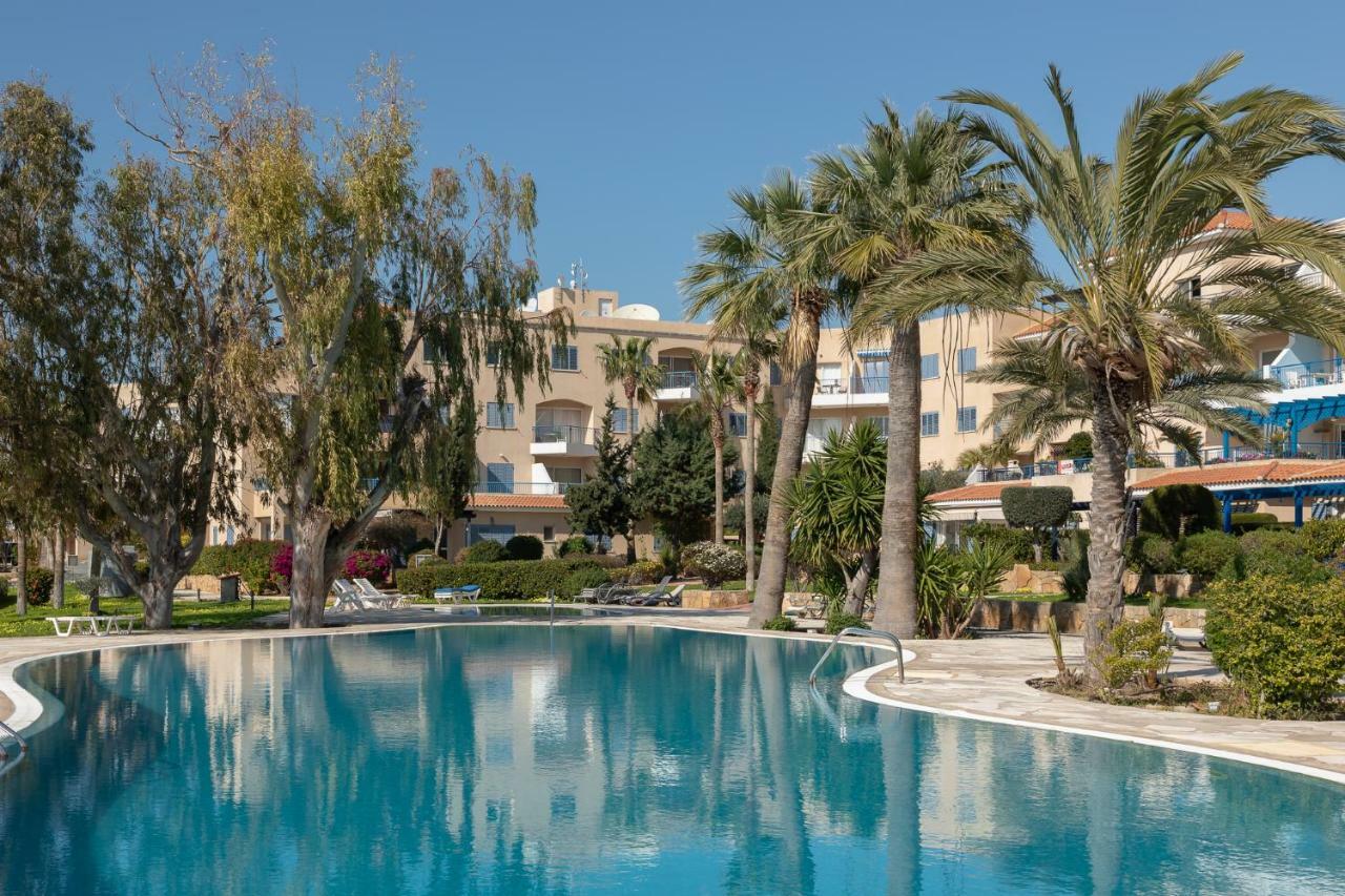 105 Kings Palace - Fabulous 2 Bed, 2 Bath, Large Patio With Garden - Sea Views Pafos Exterior foto