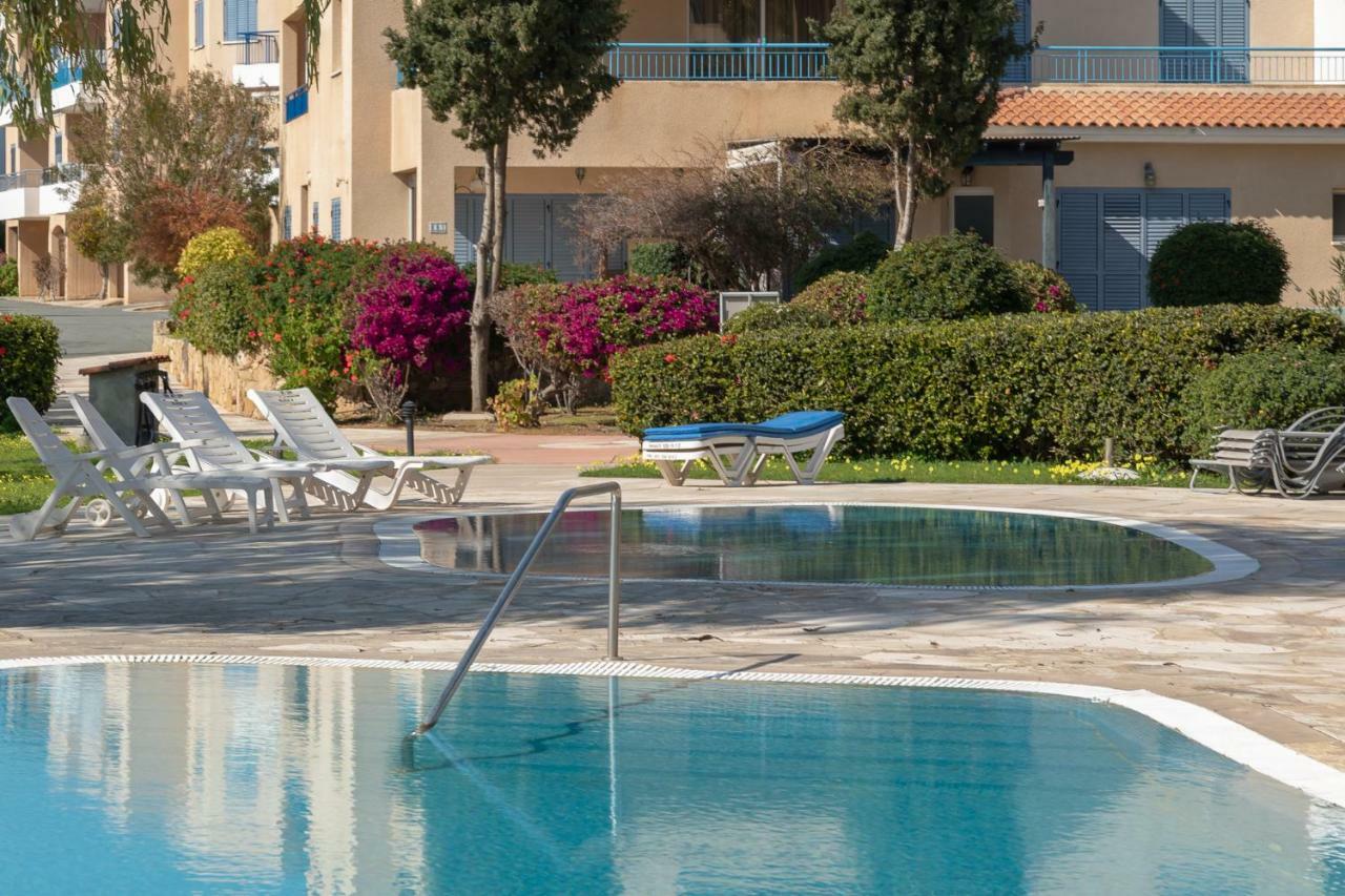 105 Kings Palace - Fabulous 2 Bed, 2 Bath, Large Patio With Garden - Sea Views Pafos Exterior foto