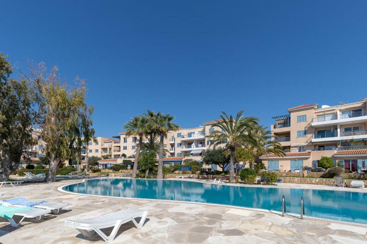 105 Kings Palace - Fabulous 2 Bed, 2 Bath, Large Patio With Garden - Sea Views Pafos Exterior foto