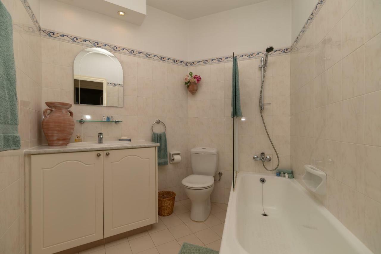 105 Kings Palace - Fabulous 2 Bed, 2 Bath, Large Patio With Garden - Sea Views Pafos Exterior foto