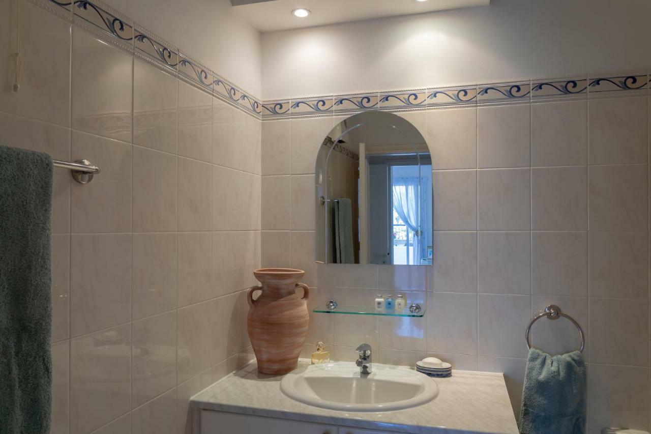 105 Kings Palace - Fabulous 2 Bed, 2 Bath, Large Patio With Garden - Sea Views Pafos Exterior foto